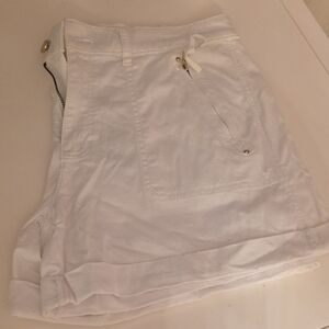 White House Black Market White Skorts Lightweight Elastic Waist